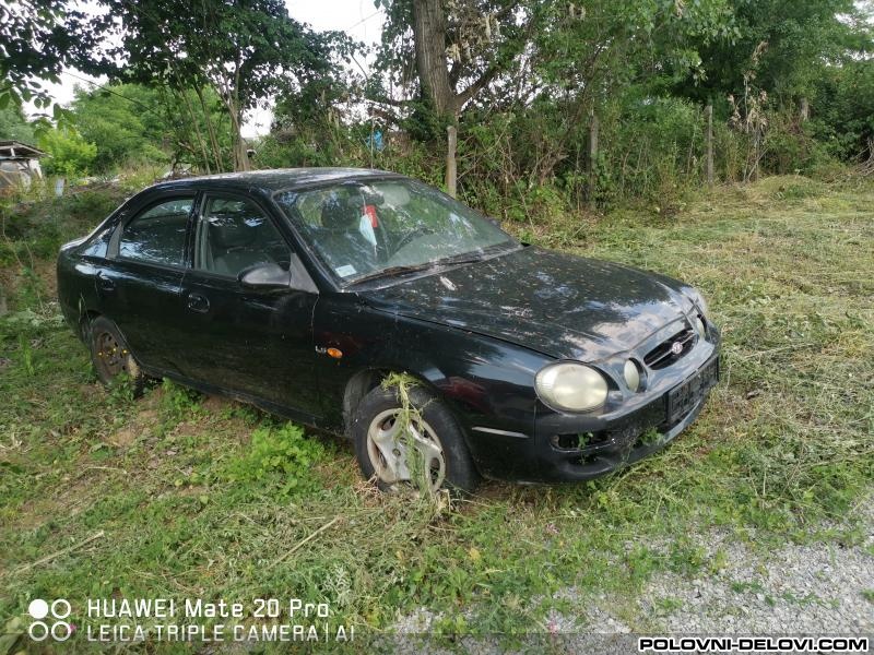 Kia  Shuma 1.6 Kompletan Auto U Delovima
