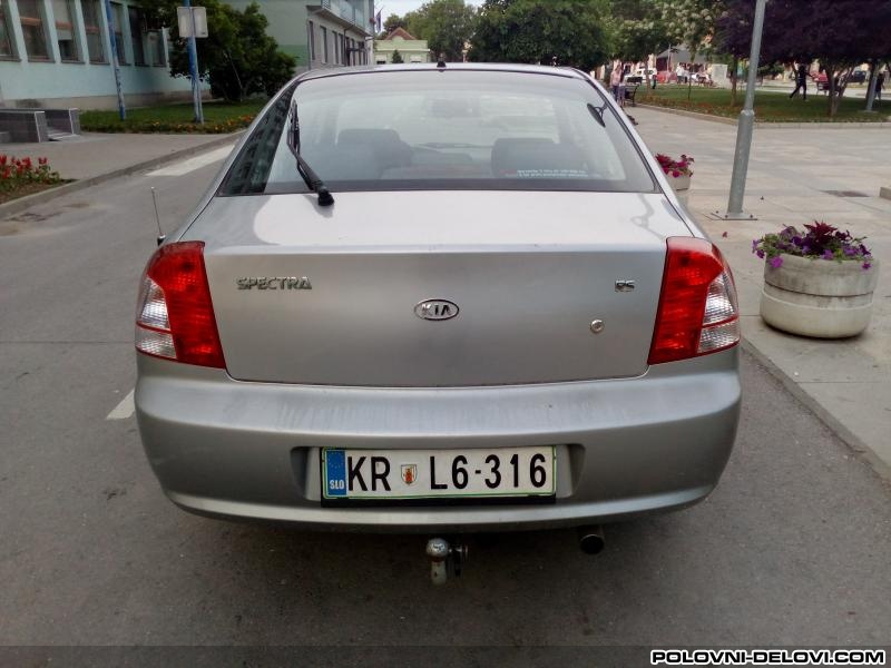 Kia  Spectra 2 Kompletan Auto U Delovima