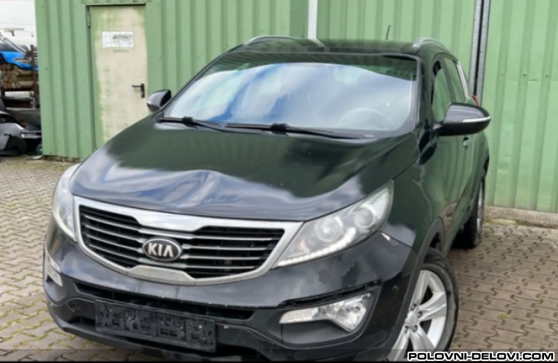 Kia  Sportage 1.7 CRDI Kompletan Auto U Delovima