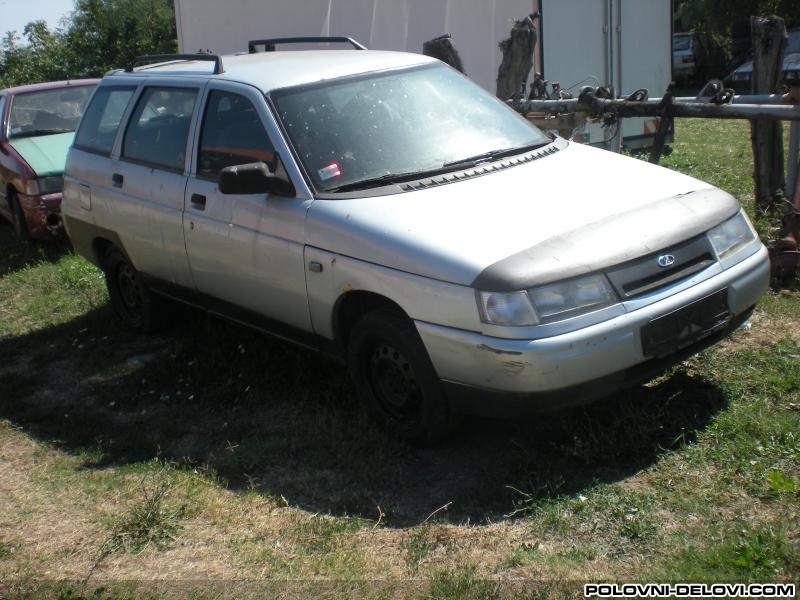 Lada  111 U Delovima Kompletan Auto U Delovima