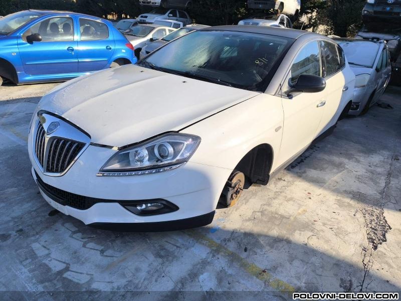 Lancia  Delta  Kompletan Auto U Delovima