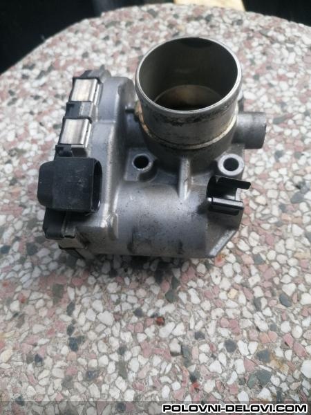 Lancia  Delta  Motor I Delovi Motora