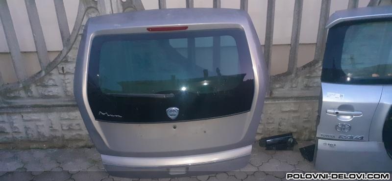 Lancia  Musa 1.2 1.3mj Gepek Vrata