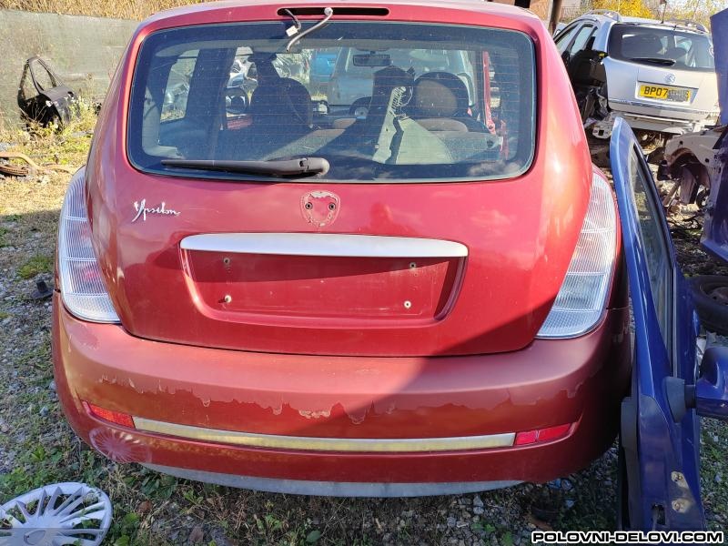 Lancia  Y 1.2b Kompletan Auto U Delovima