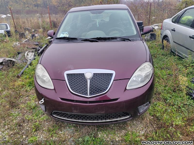 Lancia  Y 1.4b Kompletan Auto U Delovima