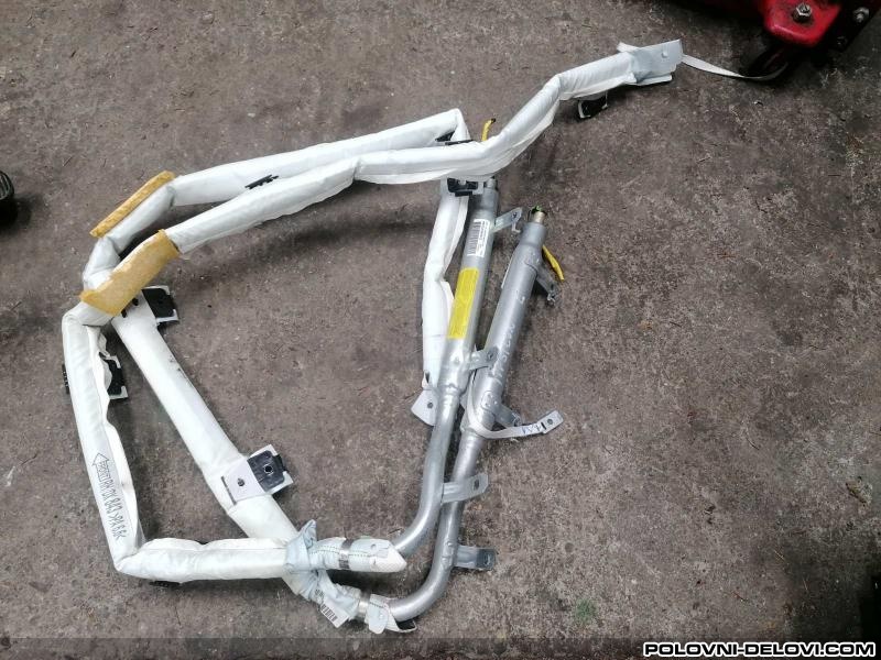 Lancia  Ypsilon  Enterijer