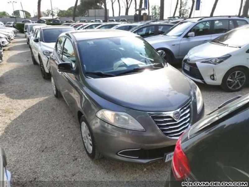 Lancia  Ypsilon Lybra Thesis Musa Kompletan Auto U Delovima