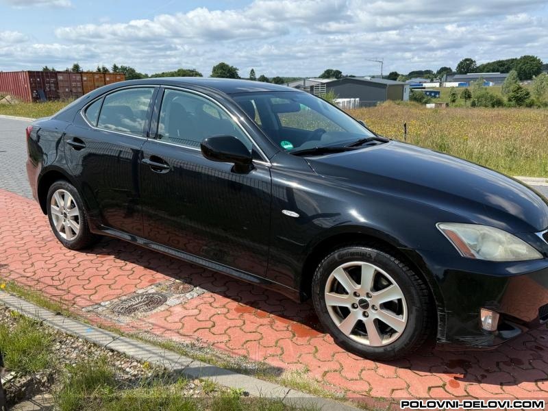 Lexus  IS 220d Kompletan Auto U Delovima