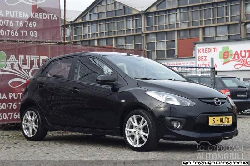 Mazda  2 De Kompletan Auto U Delovima