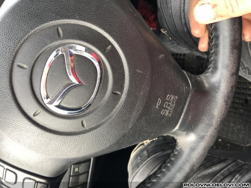 Mazda  3 2.2 Kompletan Auto U Delovima