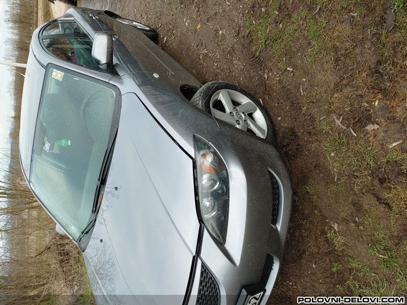 Mazda  3  Kompletan Auto U Delovima