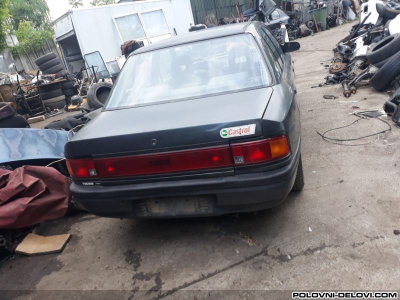 Mazda  323F  Stakla