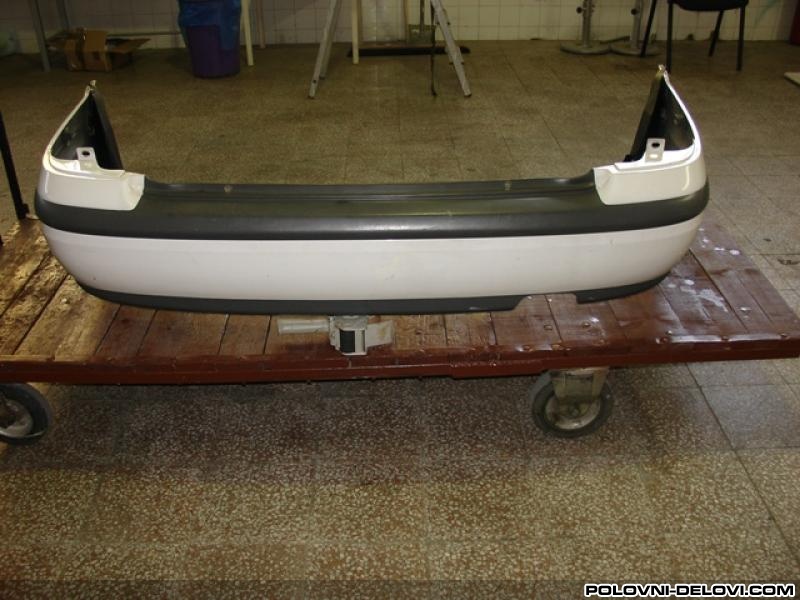 Mazda  626  Kompletan Auto U Delovima