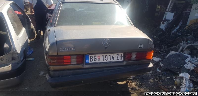 Mercedes  190  Kompletan Auto U Delovima