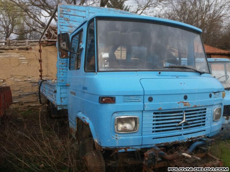 Mercedes 608 Kompletan Auto U Delovima