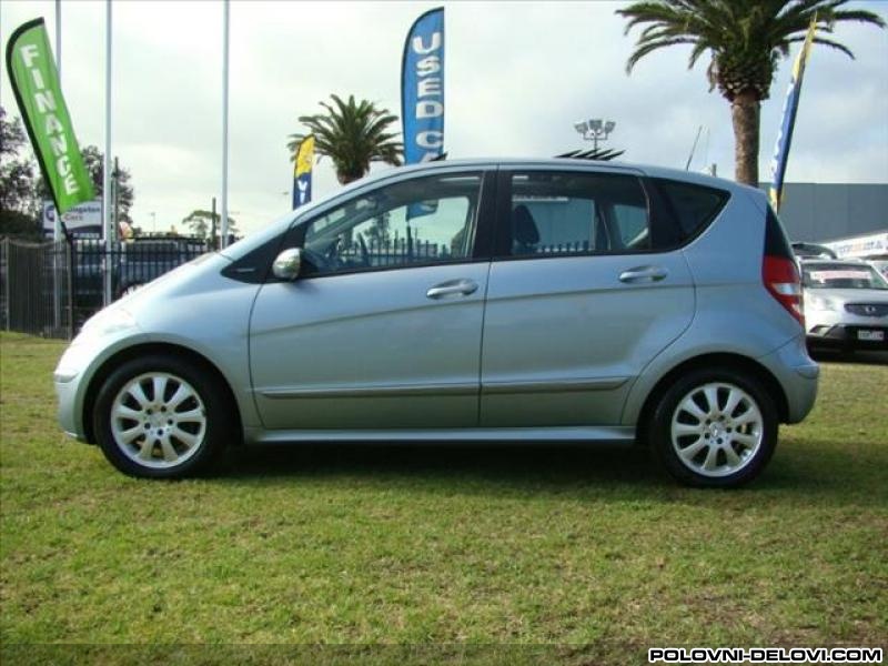 Mercedes  A 150  Kompletan Auto U Delovima