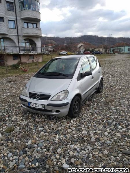 Mercedes  A 150  Kompletan Auto U Delovima