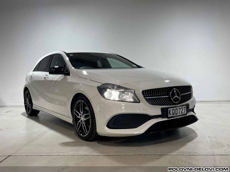 Mercedes  A 180 Benzin Kompletan Auto U Delovima