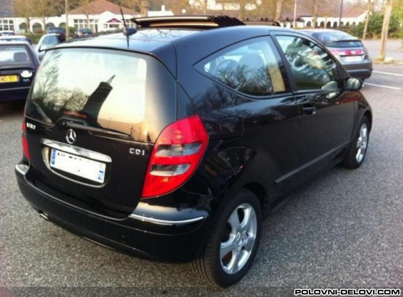 Mercedes  A 180 CDI Kompletan Auto U Delovima
