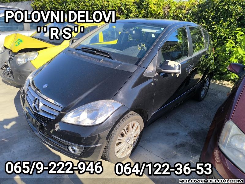 Mercedes  A 180  Kompletan Auto U Delovima