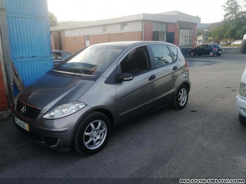 Mercedes  A 180  Kompletan Auto U Delovima