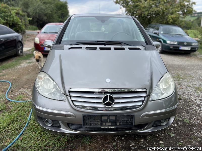 Mercedes  A Branik Prednji W169 Karoserija