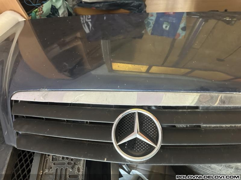 Mercedes  A CDI Kompletan Auto U Delovima