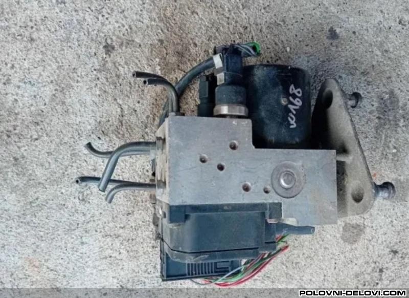 Mercedes  A CDI Kompletan Auto U Delovima