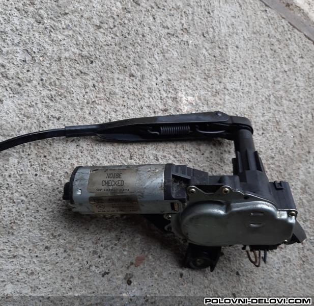 Mercedes  A CDI Kompletan Auto U Delovima