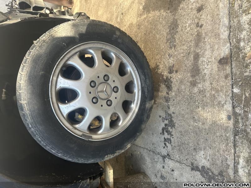 Mercedes  A CDI Kompletan Auto U Delovima