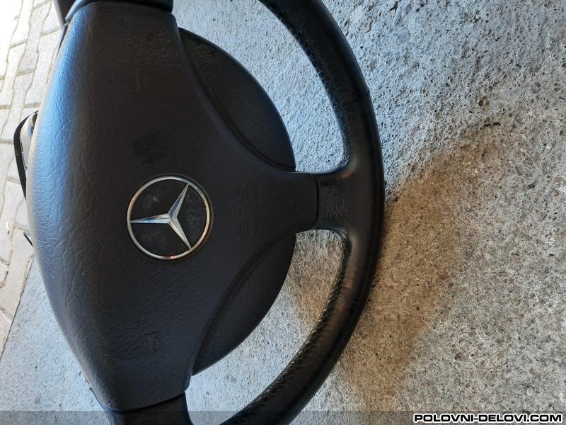Mercedes  A  Enterijer