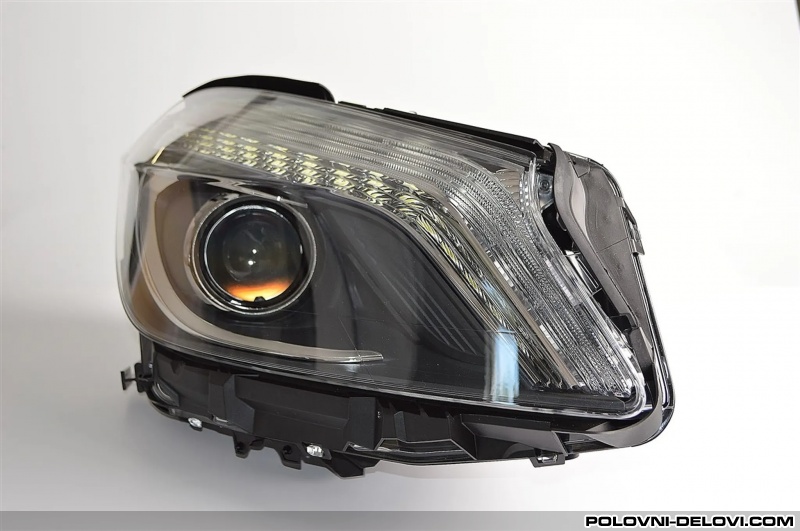 Mercedes  A Far Svetla I Signalizacija