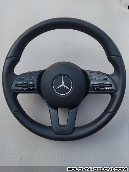 Mercedes  A Volan Enterijer