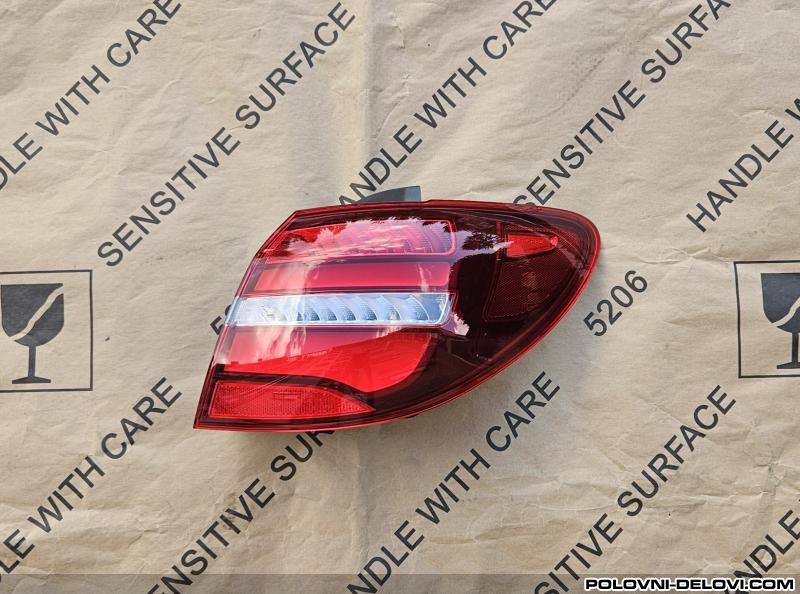 Mercedes  B 14-18 Desni Stop Svetla I Signalizacija