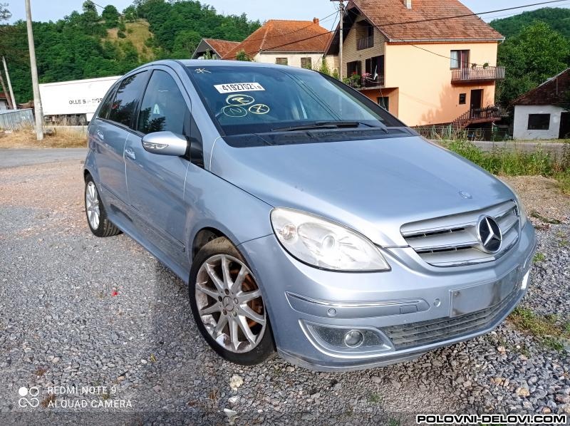 Mercedes  B 180 .B 200 Cdi Kompletan Auto U Delovima