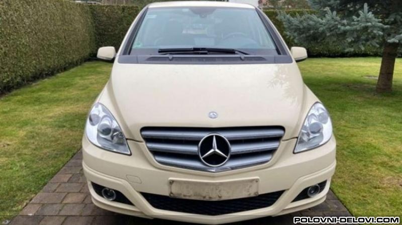 Mercedes  B 180 B 180 METAN-BENZIN Kompletan Auto U Delovima
