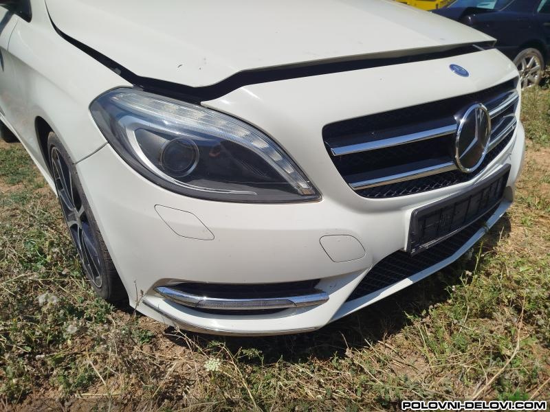 Mercedes  B 180 CDI W246 Kompletan Auto U Delovima