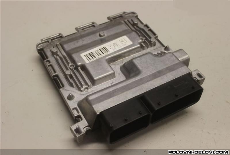 Mercedes  B 200 Motorni Kompjuter Elektrika I Paljenje