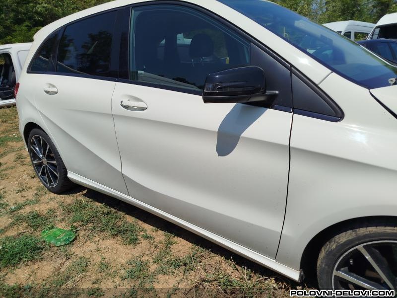 Mercedes  B Vrata 246 Karoserija