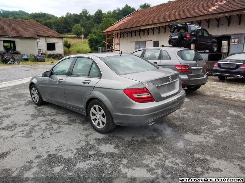 Mercedes  C 180 .C200.C220.C250... Kompletan Auto U Delovima