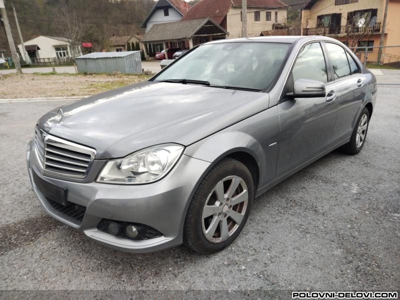 Mercedes  C 180 .C200.C220.C250... Kompletan Auto U Delovima