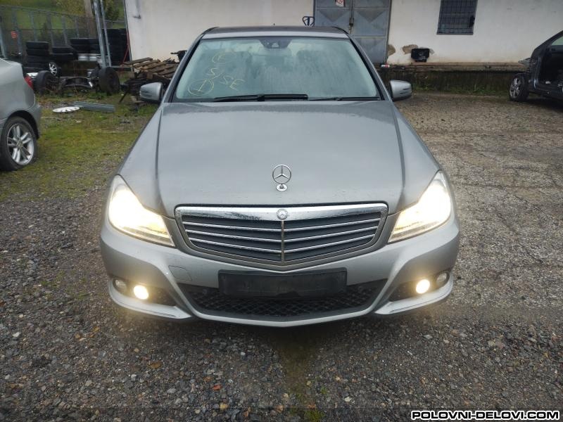 Mercedes  C 180 .C200.C220.C250.C320 Kompletan Auto U Delovima