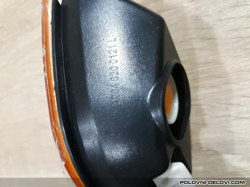 Mercedes  C 200 C204 Svetla I Signalizacija