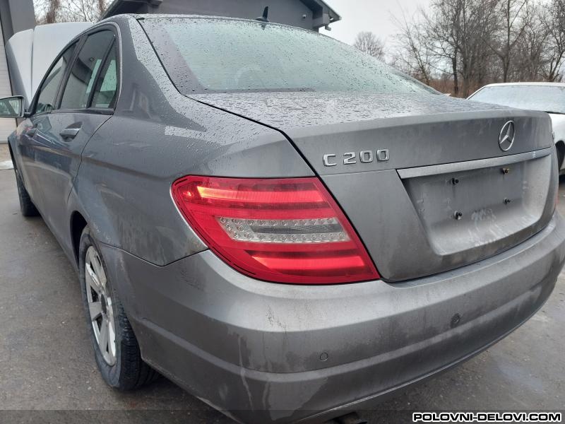 Mercedes  C 200 W204 Delovi Karoserija