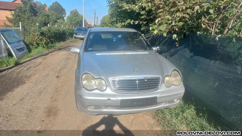 Mercedes  C 220 C Klasa W203 Kompletan Auto U Delovima