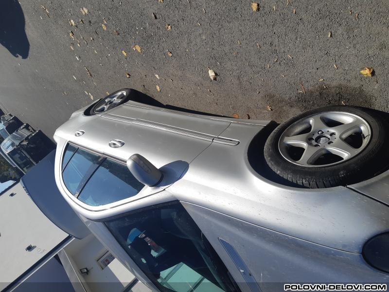 Mercedes  C 220 Cdi Kompletan Auto U Delovima