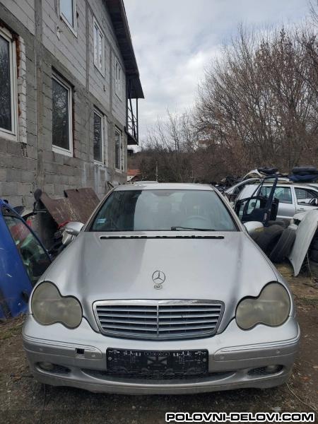Mercedes  C 220  Kompletan Auto U Delovima