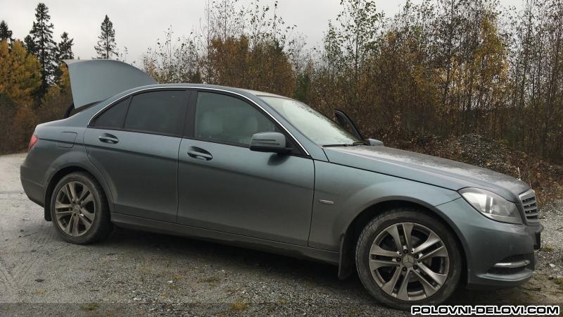 Mercedes  C 250 4 Matic W221 W220  Kompletan Auto U Delovima