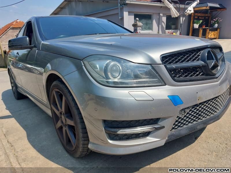 Mercedes  C AMG W204 Kompletan Auto U Delovima