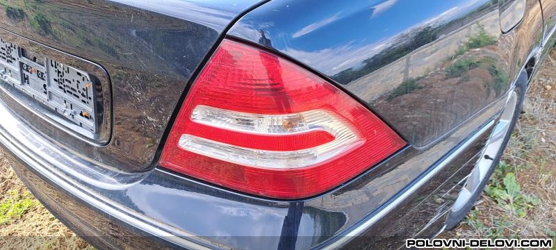 Mercedes  C Desno Stop Svetlo Svetla I Signalizacija